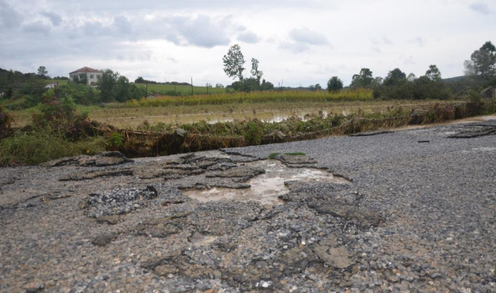 Bafra'da dere taştı, tarım arazileri sular altında kaldı