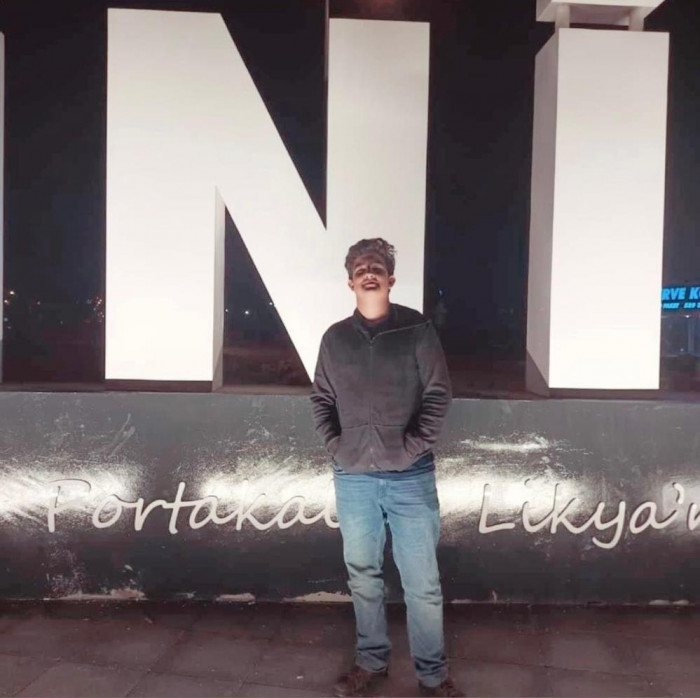 16 yaşındaki lise öğrencisi salıncaktan kafa üstü düşerek hayatını kaybetti