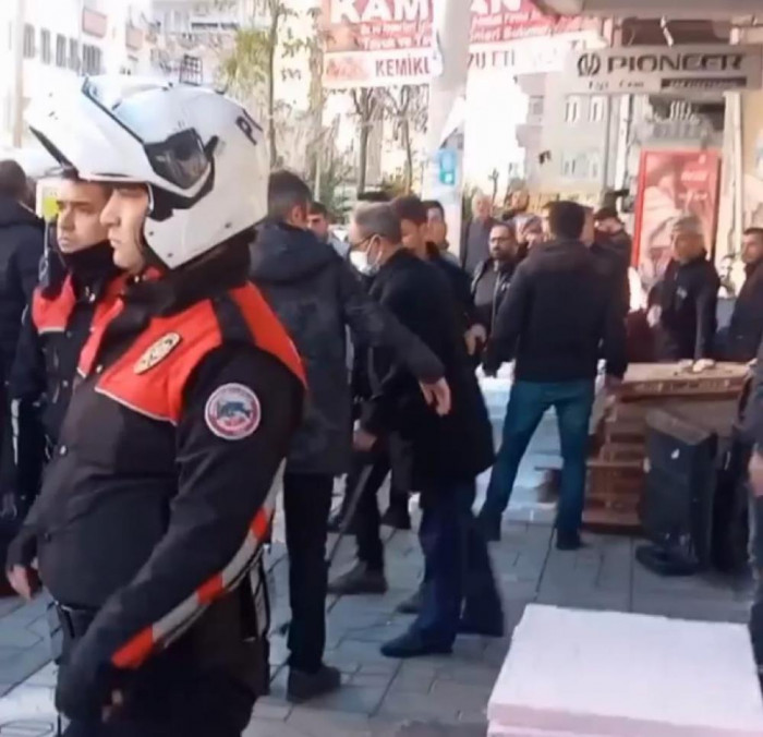 13 yaşındaki çocuğa cinsel istismar iddiası mahalleliyi ayağa kaldırdı