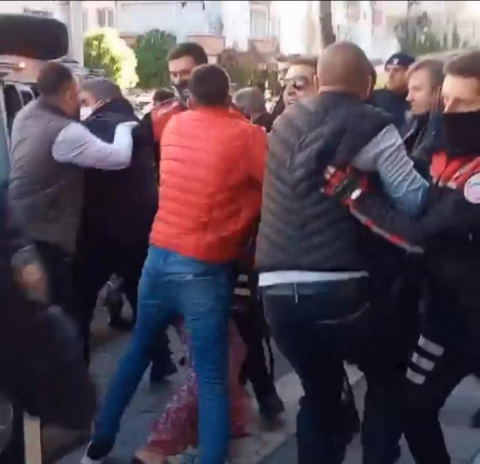 13 yaşındaki çocuğa cinsel istismar iddiası mahalleliyi ayağa kaldırdı