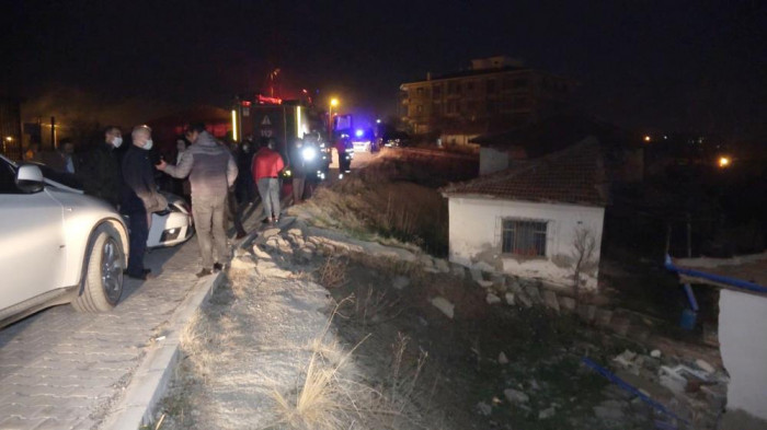 Tüp bomba gibi patladı, ev harabeye döndü