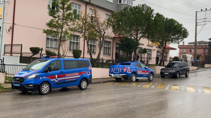 Yaya geçidindeki öğrencilere dehşeti yaşatan 3 şahıs gözaltına alındı