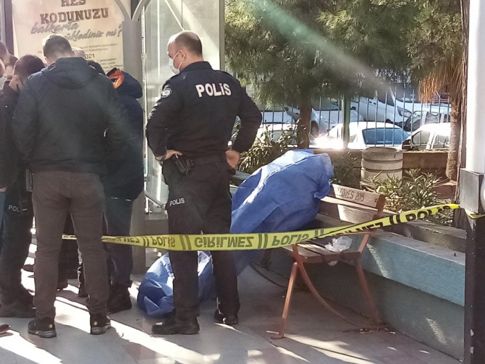 Ecel bankta yakaladı