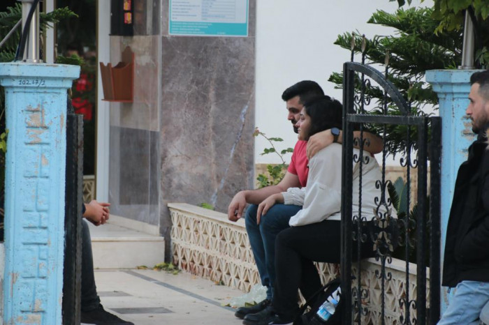 Haber alınamayan şahıs evinde ölü bulundu, arkadaşları gözyaşlarına boğuldu