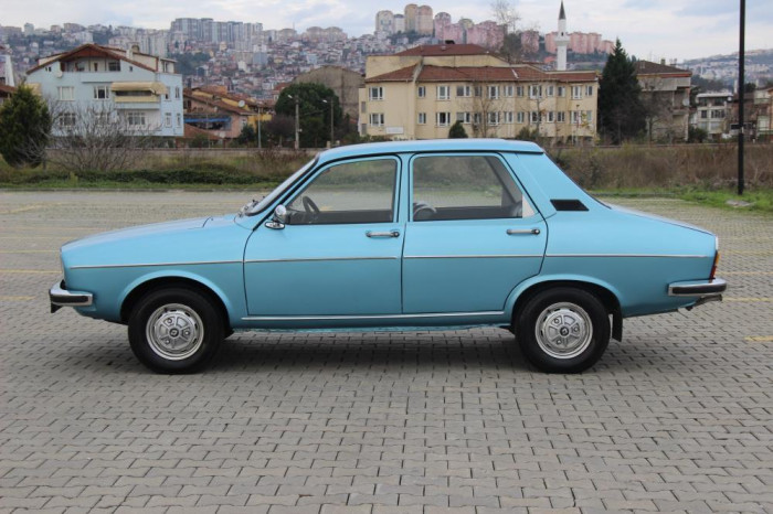 Dedesinden kalan yadigarı garajından çıkarmıyor