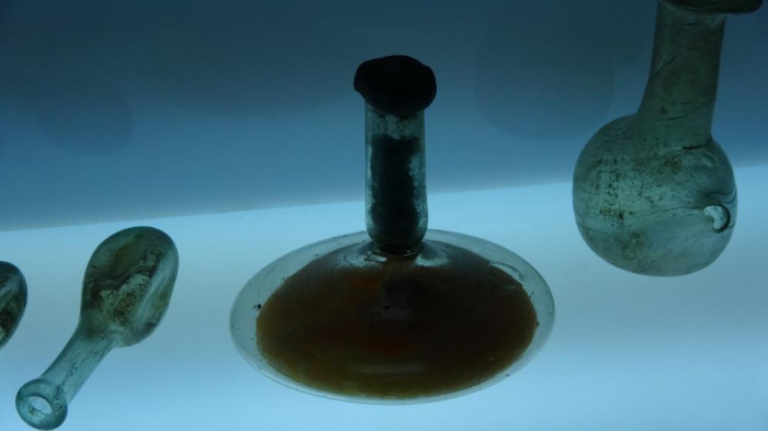 1700 yıllık zeytinyağı bulundu