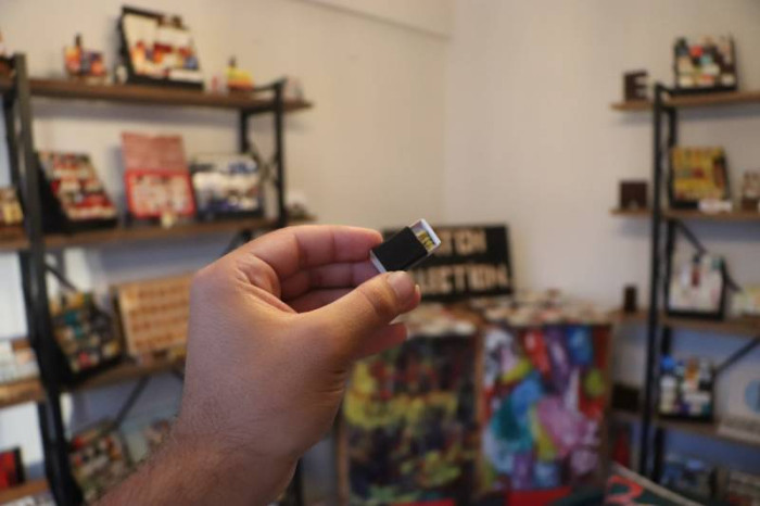 3 bin farklı çeşitten oluşan kibrit koleksiyonu