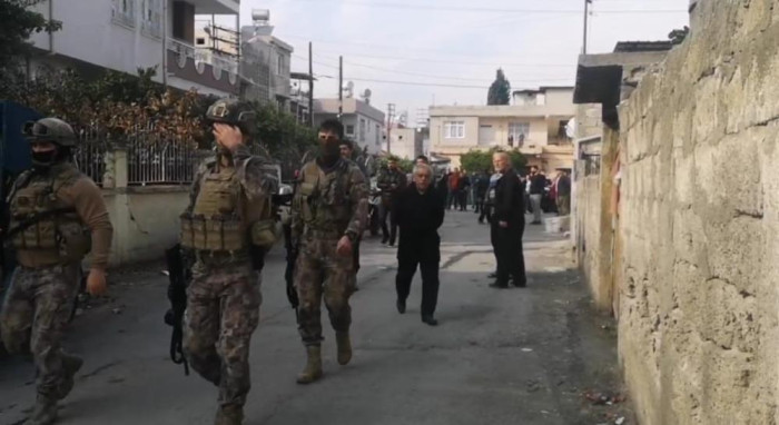  5 polisi yaralayan zanlı ölü olarak ele geçirildi