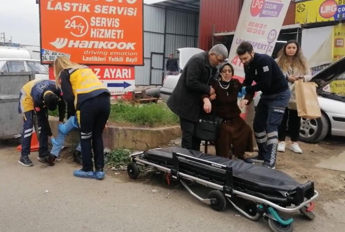 D-100’de halk otobüsü tıra çarptı: 7 yaralı