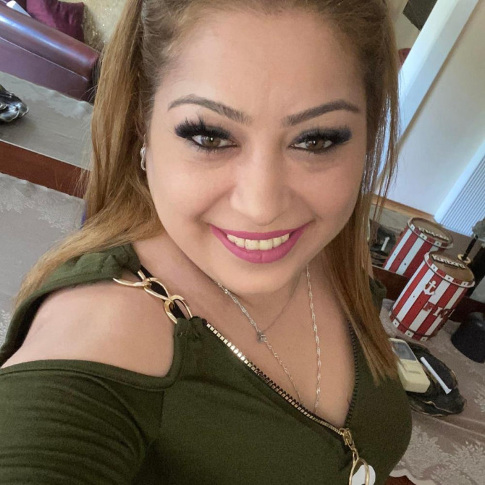 Bir çocuk annesi kadın evinde ölü bulundu