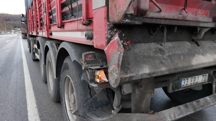 Samsun'da Feci Kaza! Araç Hurdaya Döndü 