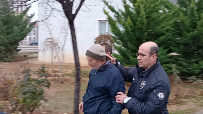 Çocuğunu taciz eden şahsın evine giden anne adalet istedi