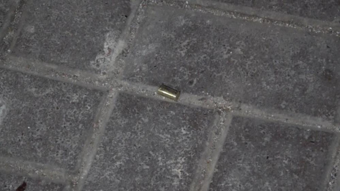 Tartıştığı arkadaşını önce darp etti ardından silahla vurdu