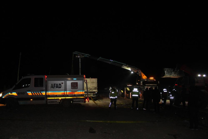 Iğdır’da tır kamyonete çarptı: 1 ölü, 2 ağır yaralı