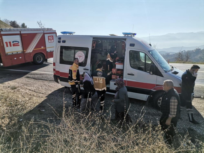 Kahramanmaraş’ta ticari araç şarampole düştü: 5 yaralı