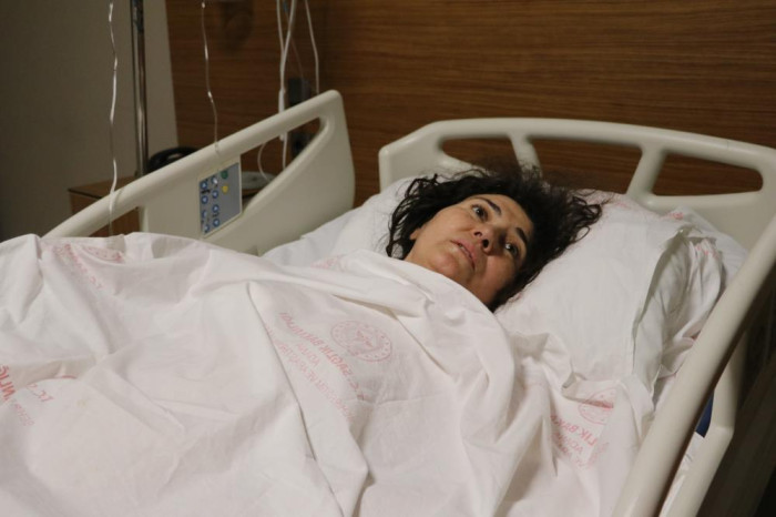 ‘Beni özele götürmeyin, param yok’ diyen Emine teyze konuştu 