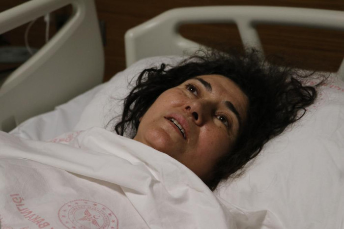 ‘Beni özele götürmeyin, param yok’ diyen Emine teyze konuştu 