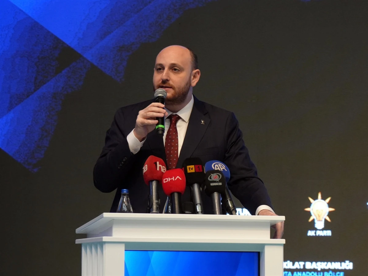 AK Parti&rsquo;li B&uuml;y&uuml;kg&uuml;m&uuml;ş: &Uuml;lkemizi ara se&ccedil;im psikolojisi ile oyalama gayreti i&ccedil;erisindeler