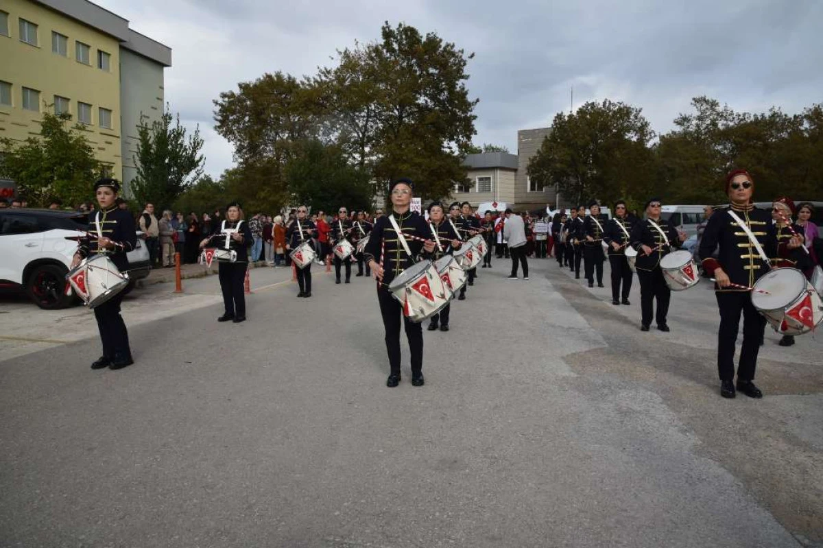 Atakum Belediyesi Cumhuriyet Kadınları Bando Takımı, özel öğrencilerle Cumhuriyet’in 102. yılını kutladı