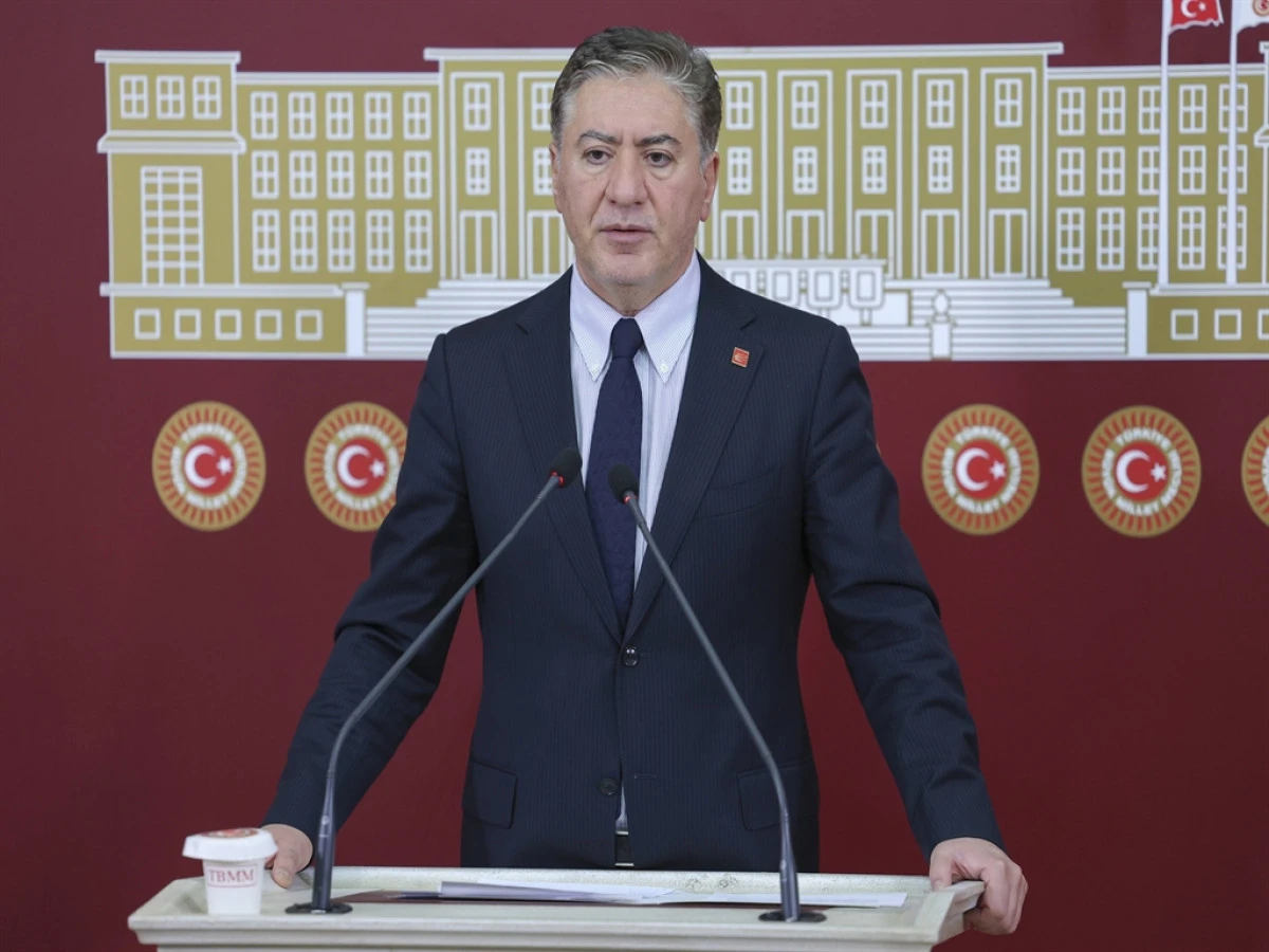 CHP&rsquo;li Murat Emir&rsquo;den Bakanların Yemin S&uuml;recine İlişkin A&ccedil;ıklama