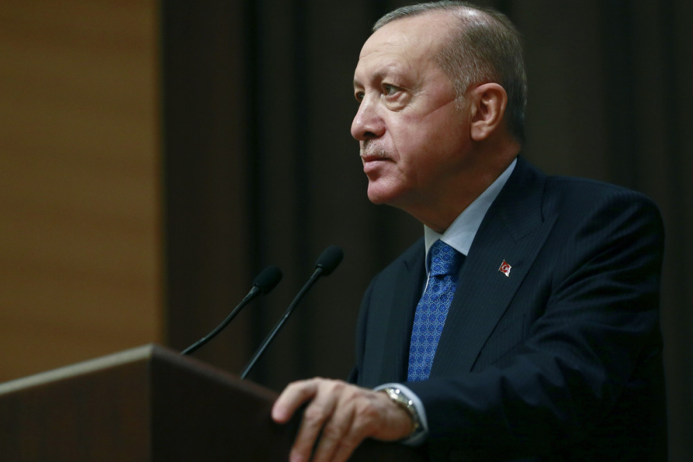 Cumhurbaşkanı Erdoğan Suriyeli kardeşlerimizin gönüllü ve onurlu geri dönüşleri için elimizden gelen gayreti gösteriyoruz