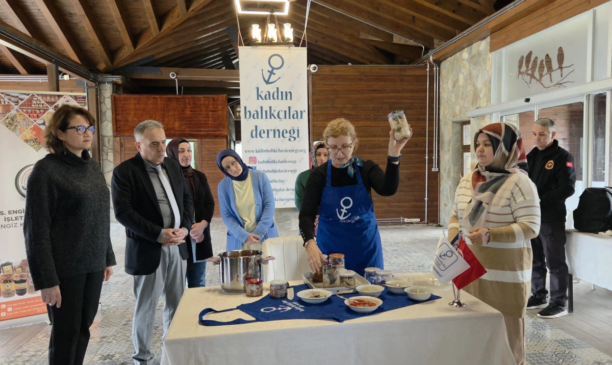 D&uuml;nyada Sadece 17 B&ouml;lgeden Biri Se&ccedil;ildi: Samsun&rsquo;da Balık&ccedil;ı Kadınlardan 'Cam Şişe' Devrimi!