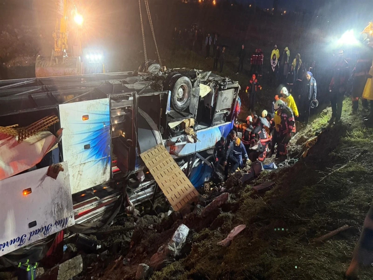 Malatya&rsquo;da Otob&uuml;s Faciası: 4 &Ouml;l&uuml;, 40 Yaralı