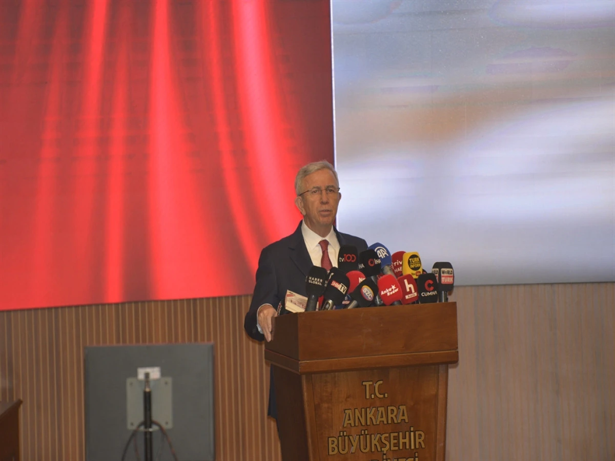 MANSUR YAVAŞ’TAN KONSER SORUŞTURMASINA TEPKİ: “ADALET İSTİYORUZ, PEŞİNEN SUÇLU GÖSTERİLMEYİ KABUL ETMİYORUZ”