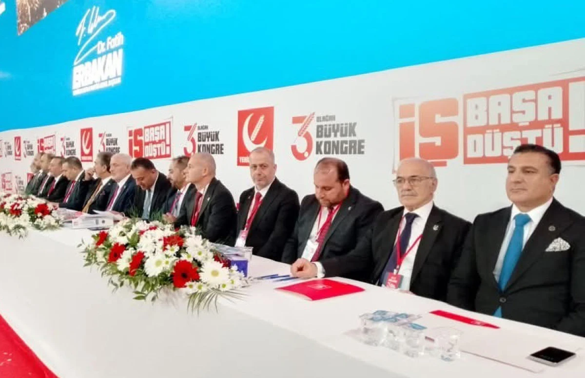 MUZAFFER CANDEMİR, 3. OLAĞAN BÜYÜK KONGREDE DİVAN ÜYELİĞİNE SEÇİLDİ