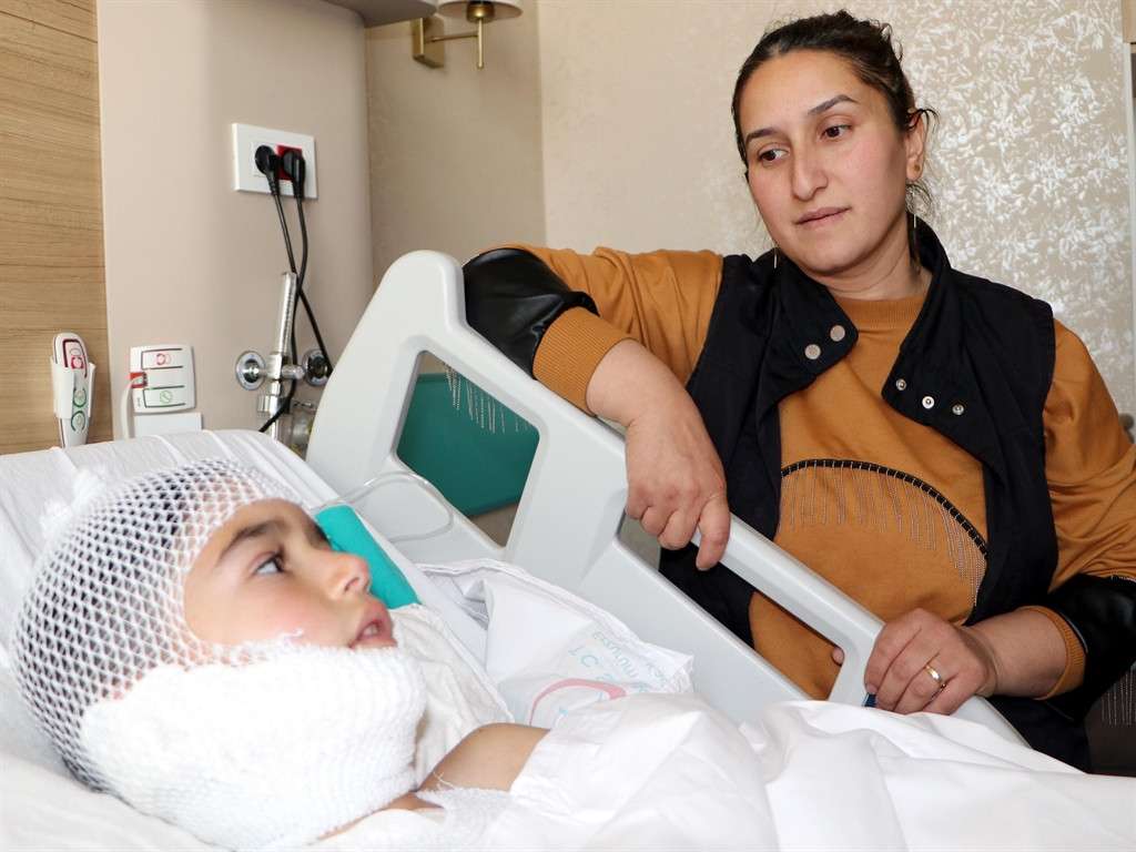 Nahçıvan'da pilav kazanına düştü, Erzurum'da tedavi görüyor