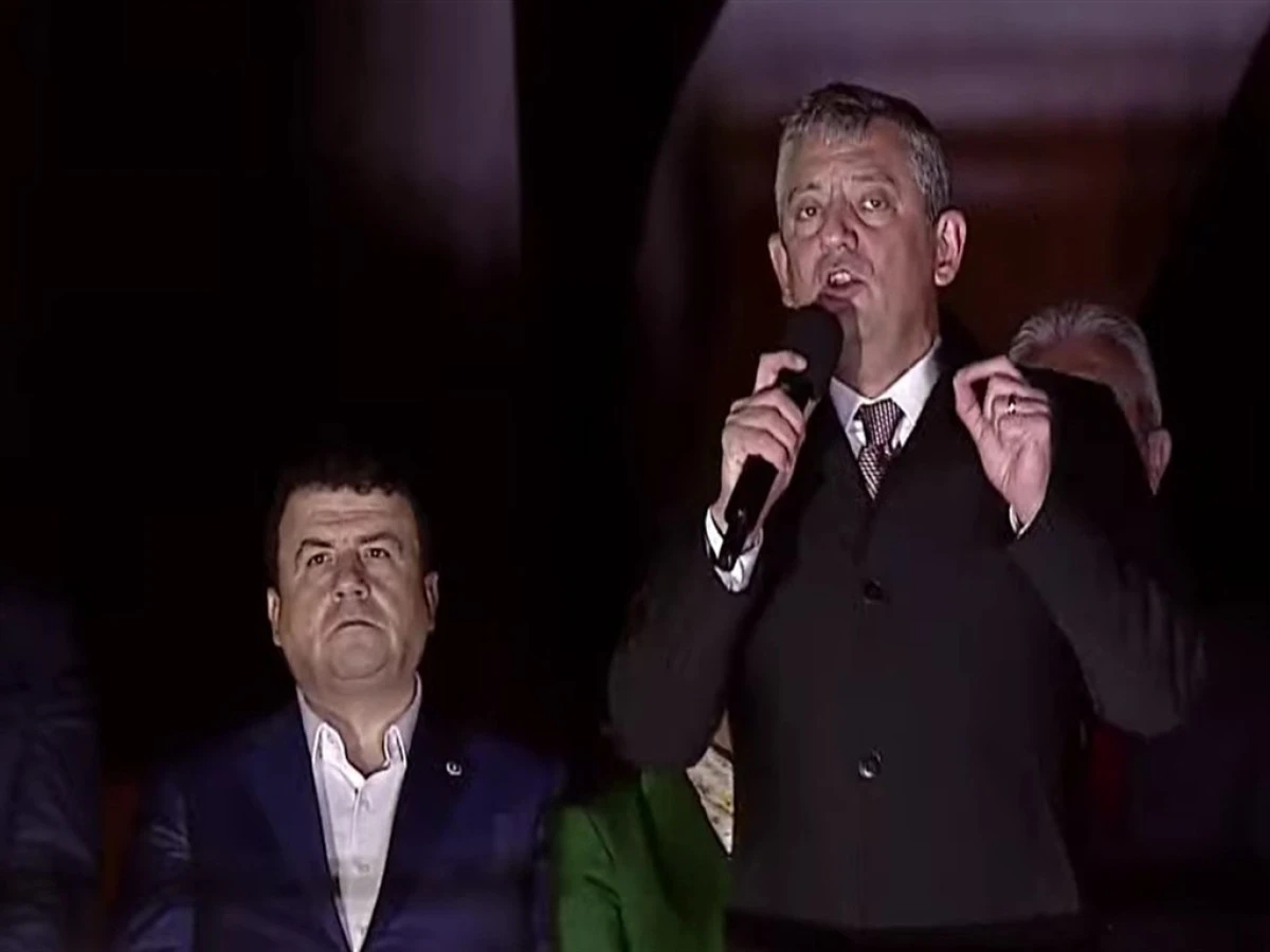 Özgür Özel’den Bursa’da Dikkat Çeken Açıklama: “Baskıya Boyun Eğmedi”