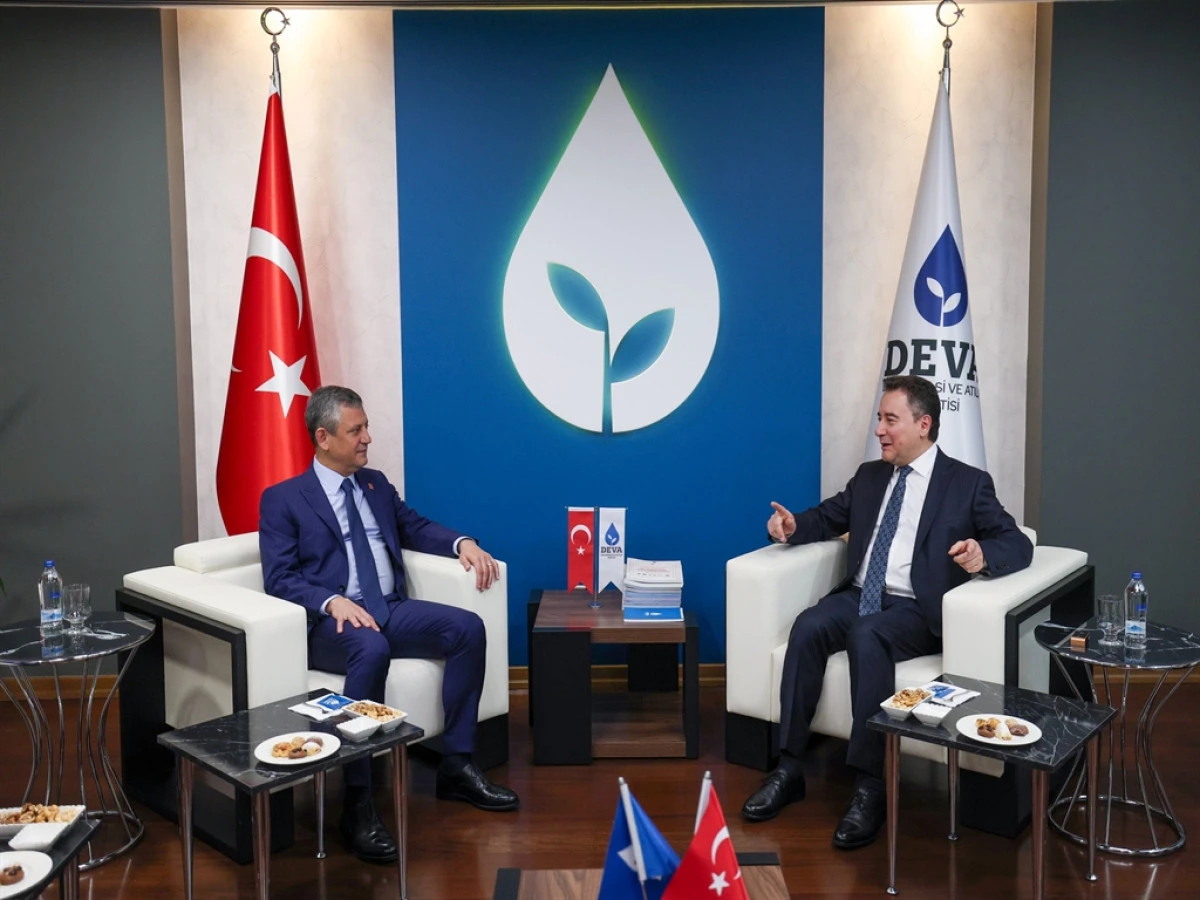 &Ouml;zg&uuml;r &Ouml;zel&rsquo;den DEVA Partisi&rsquo;ne Ziyaret