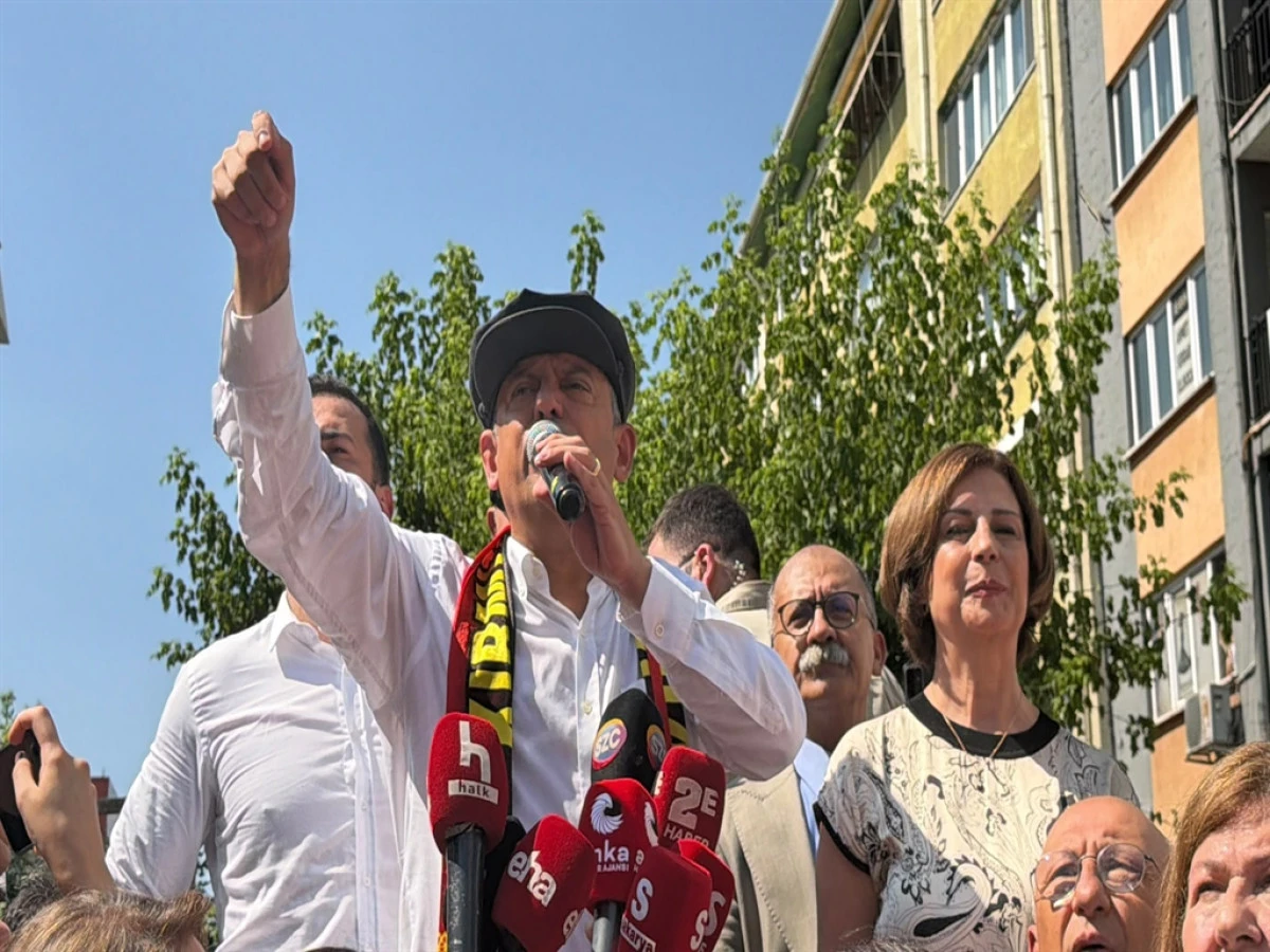 &Ouml;zg&uuml;r &Ouml;zel'den Eskişehir'de İktidar Mesajı