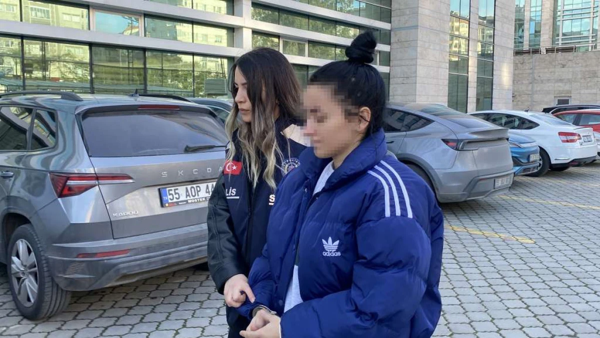 Samsun'da arkadaşlarını elektrik s&uuml;p&uuml;rgesinin demiriyle d&ouml;v&uuml;p, telefonunu gaspeden 2 kadına g&ouml;zaltı