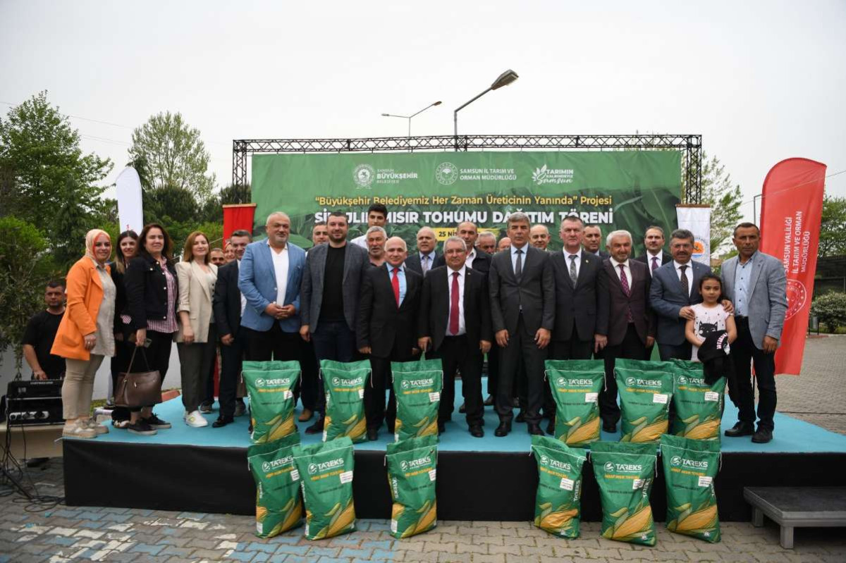 Samsun'da çiftçilere silajlık mısır tohumu dağıtıldı