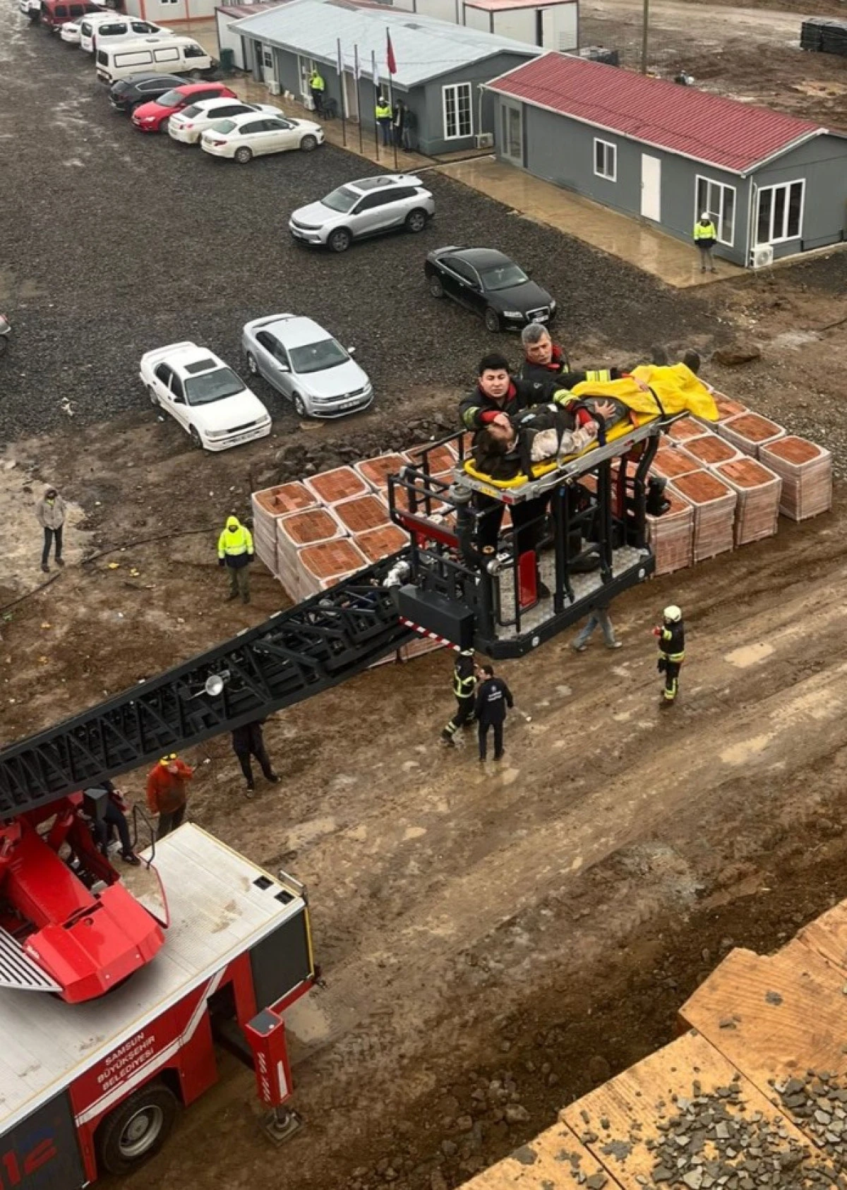 Samsun'da inşaattan d&uuml;şen iş&ccedil;i yaralandı