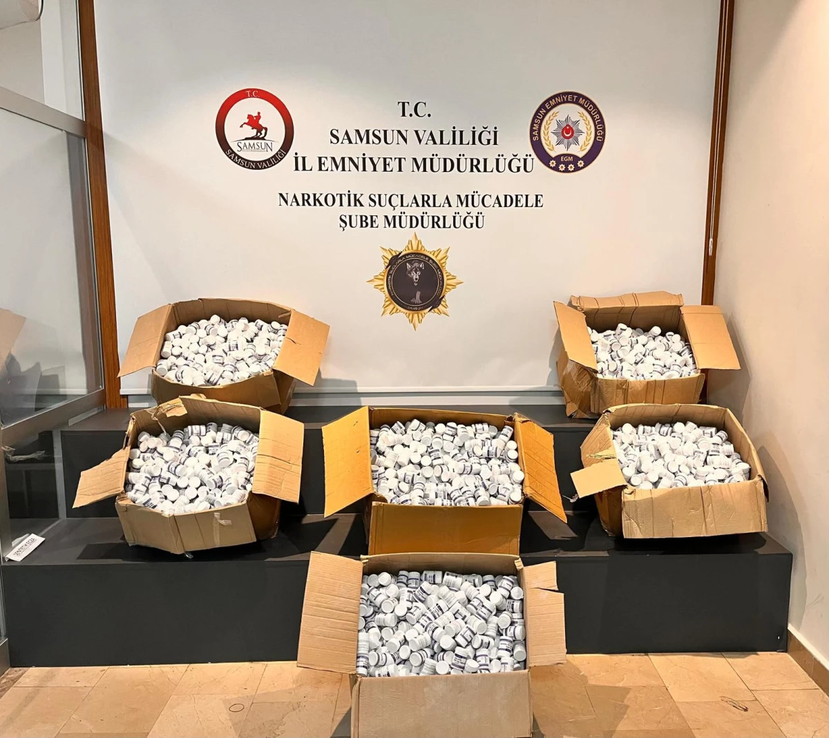 TIR’da 153 bin 615 sentetik hap ele geçirildi