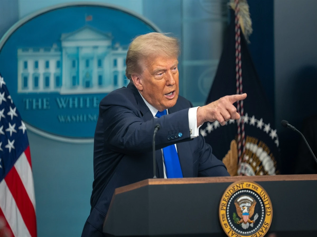 Trump’tan İran’a Sert Tehdit: “Altyapıyı Vurur, Petrolü Alırız”