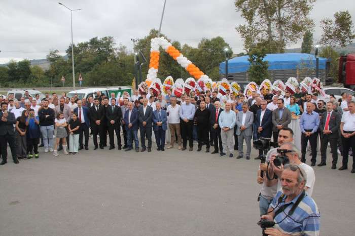 USLUOĞLU'NDAN 40. YILINDA 5. ŞUBE