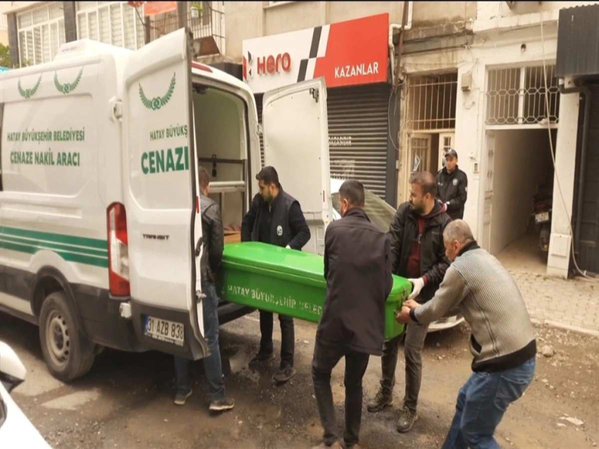 &ldquo;Yakınları Haber Alamadı&hellip; Eve Girilince Ger&ccedil;ek Ortaya &Ccedil;ıktı&rdquo;